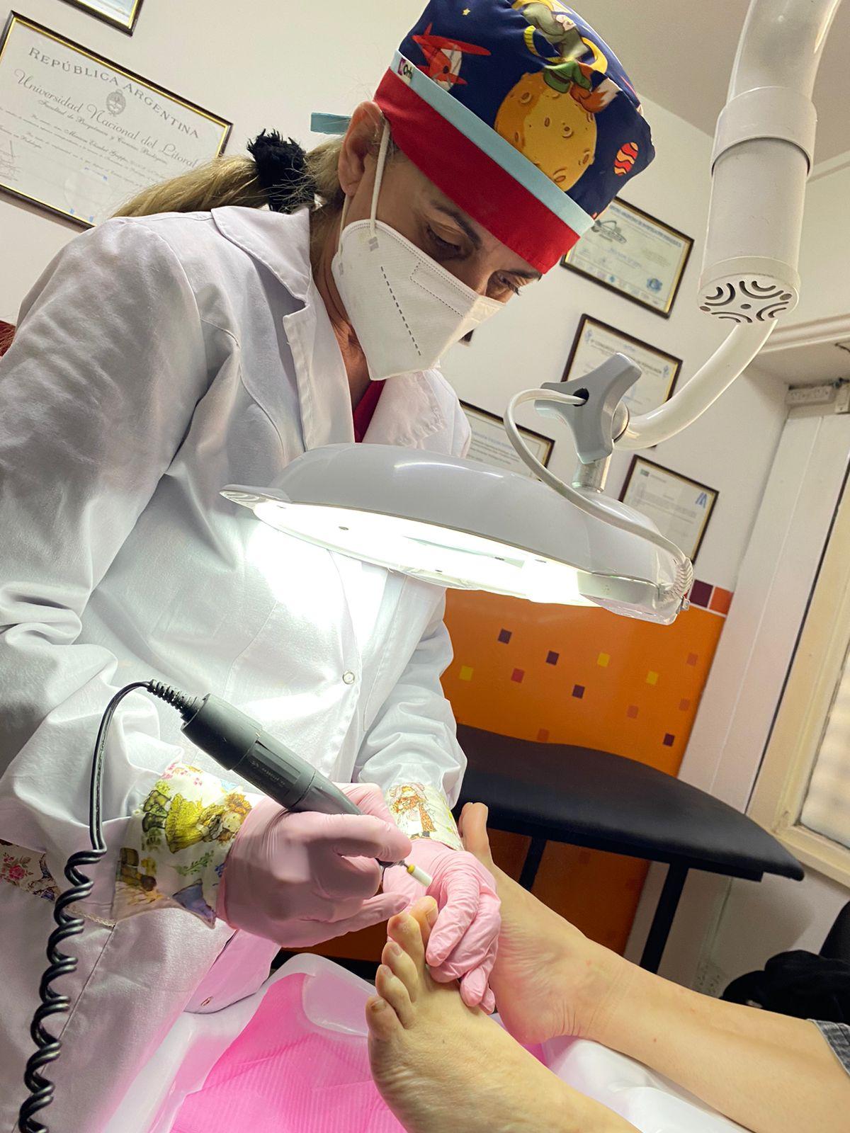 Podología en La Plata, pocos podólogos con formación universitaria: conocé por qué es clave elegir bien.